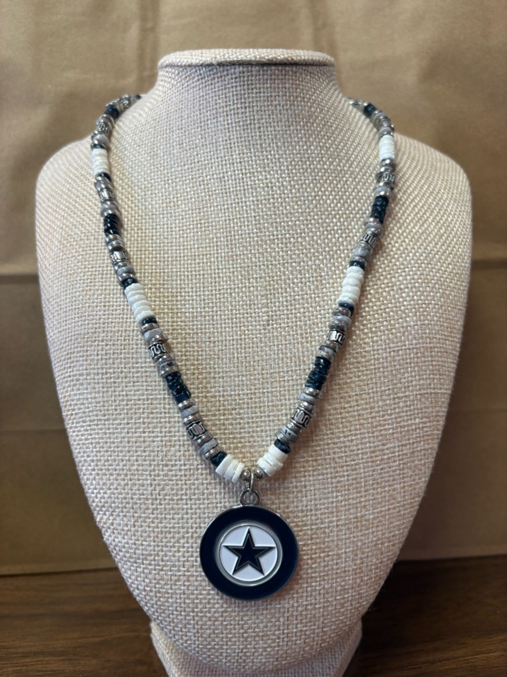 NFL Cowboys Pendant Beaded Necklace